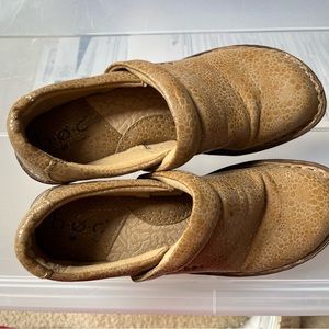 BOC slide ons with a snake skin type covering.